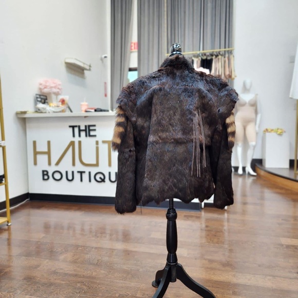 Coat - Picture 3 of 3